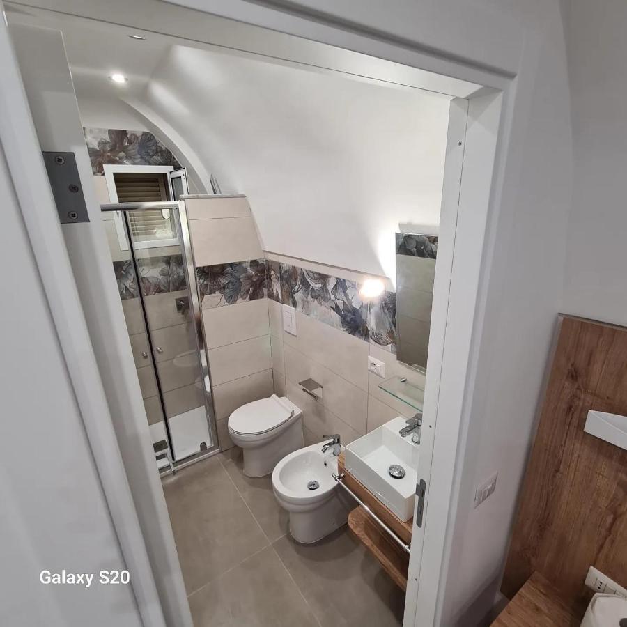 Residenza Nascari Al Plebiscito Hotell Neapel Exteriör bild
