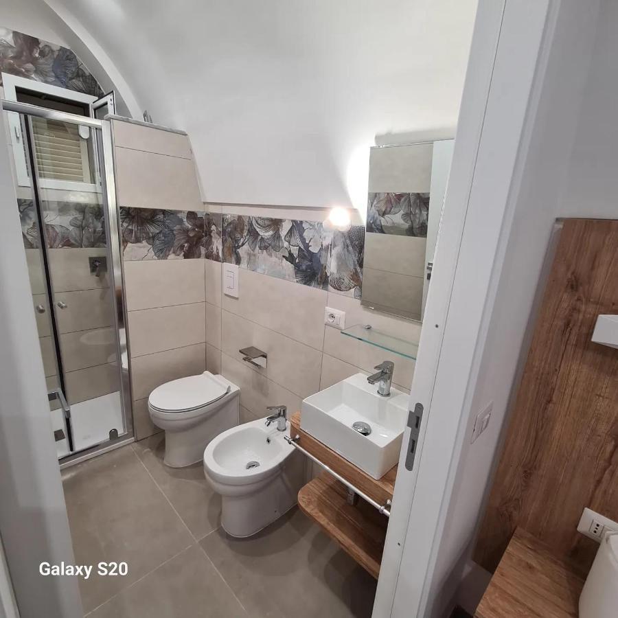 Residenza Nascari Al Plebiscito Hotell Neapel Exteriör bild