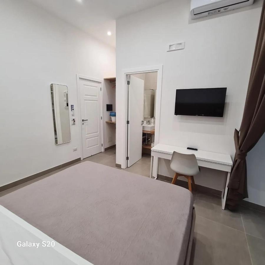 Residenza Nascari Al Plebiscito Hotell Neapel Exteriör bild